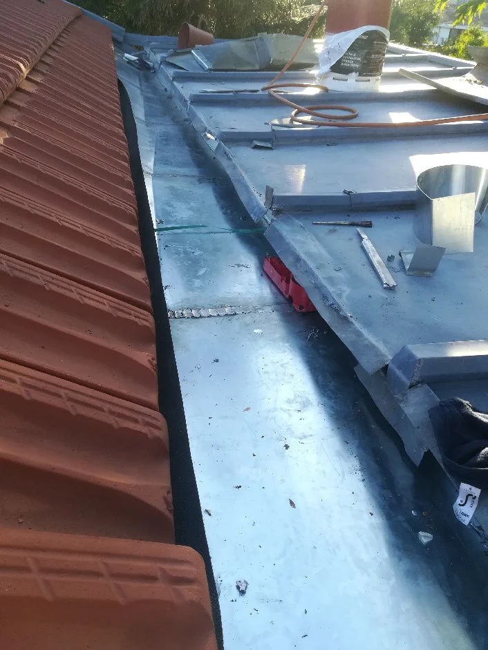 Réfection de noue en zinc sur une toiture à Bordeaux